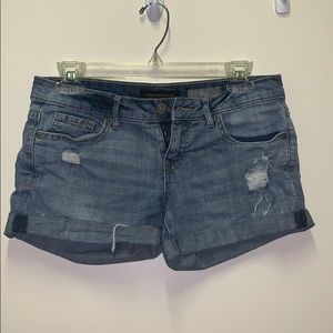 AÉROPOSTALE Distressed Light Wash Jean Shorts